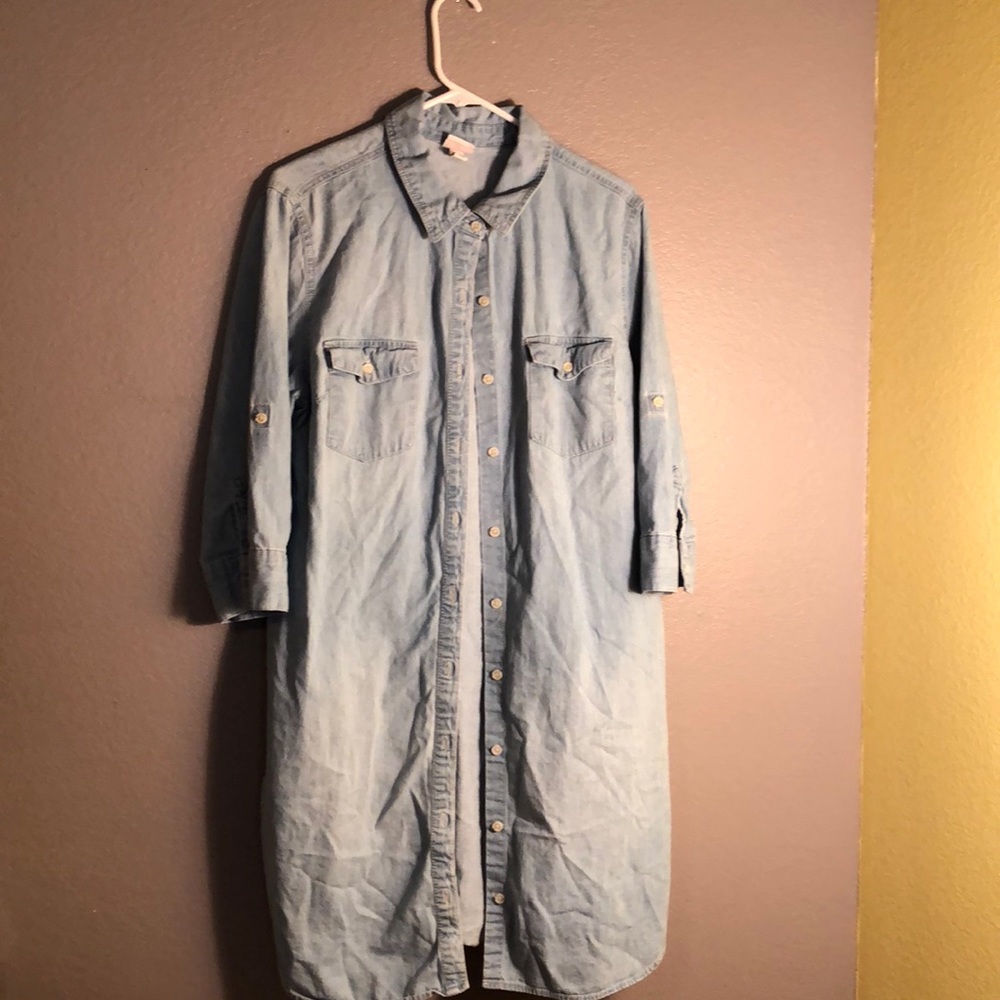 Light denim dress WITH pockets!